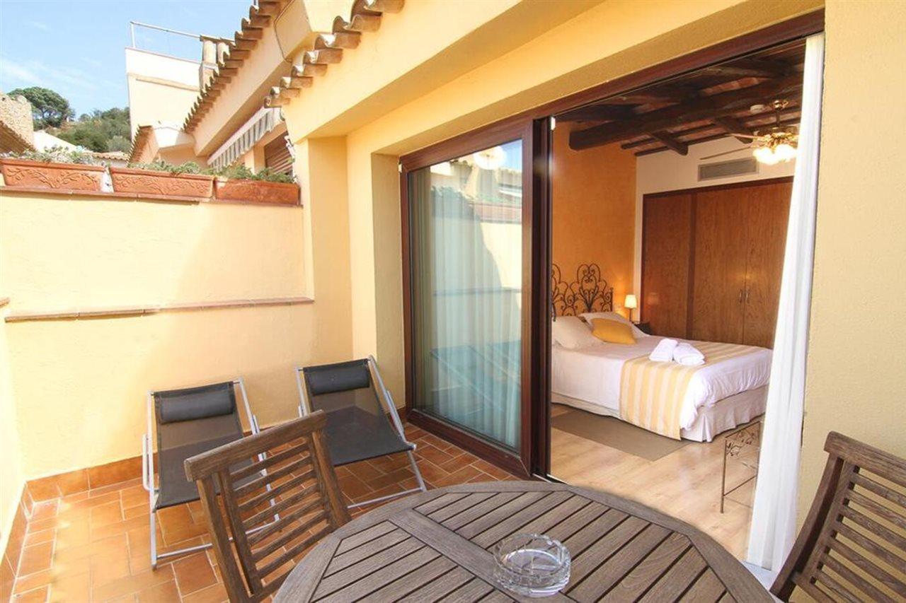 Rosa & 3* Begur
